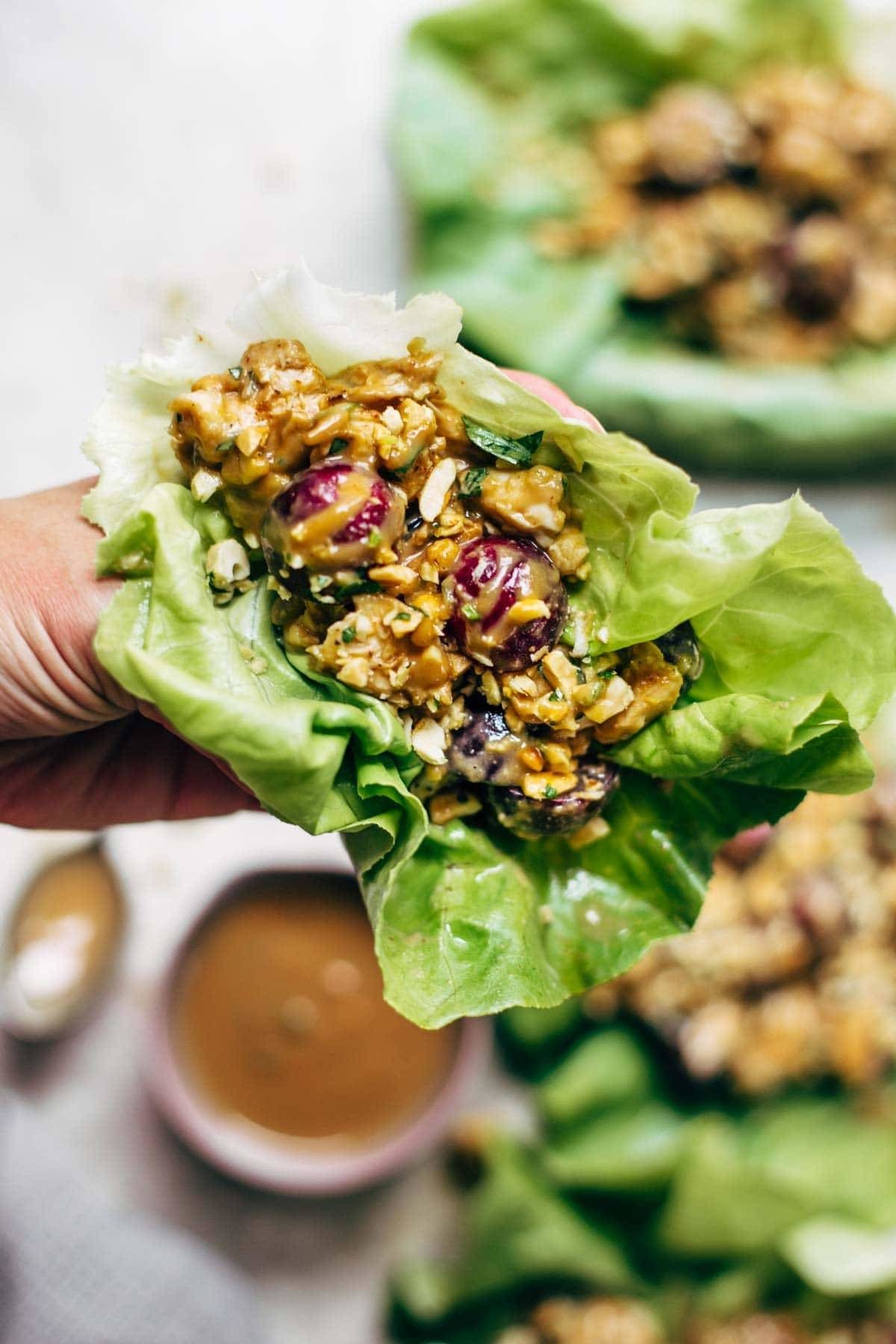 Creamy Miso Peanut Chicken Lettuce Wraps - grilled chicken and juicy grapes tossed with a simple creamy miso-peanut sauce. Super easy and healthy recipe! | pinchofyum.com Creamy Miso Peanut Chicken Lettuce Wraps - grilled chicken and juicy grapes tossed with a simple creamy miso-peanut sauce. Super easy and healthy recipe! | pinchofyum.com