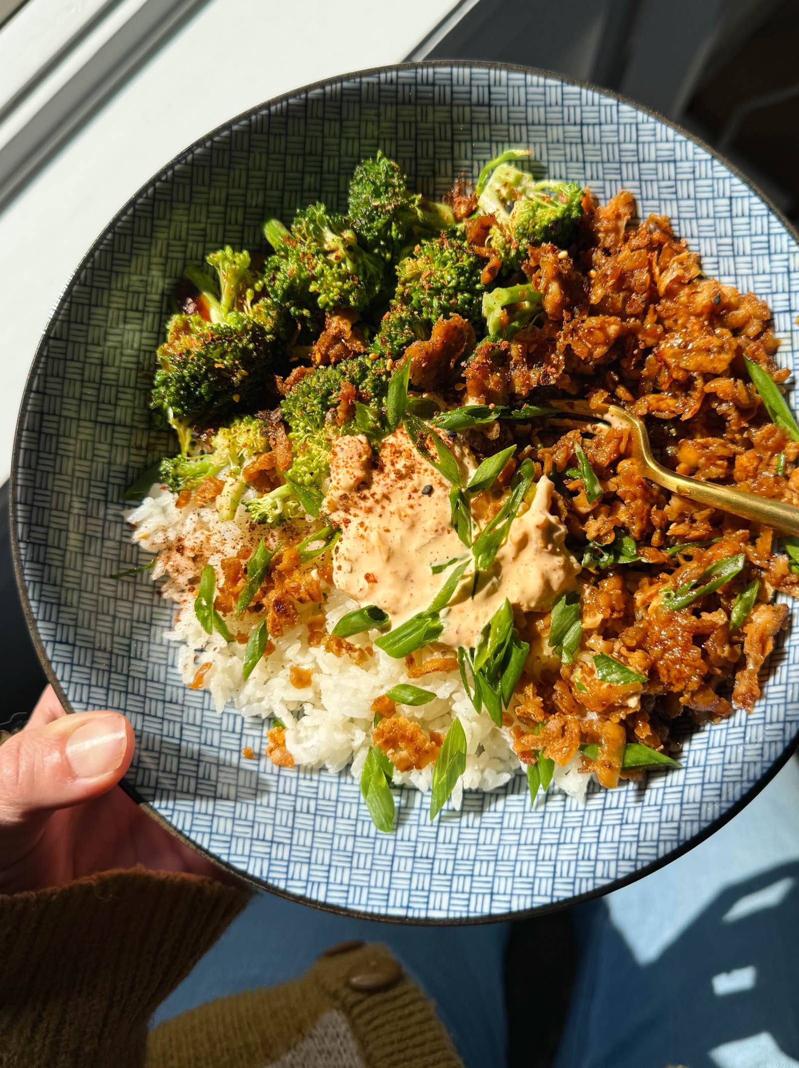 Teriyaki tofu bowls in a bowl with rice, broccoli, and kimchi mayo.
