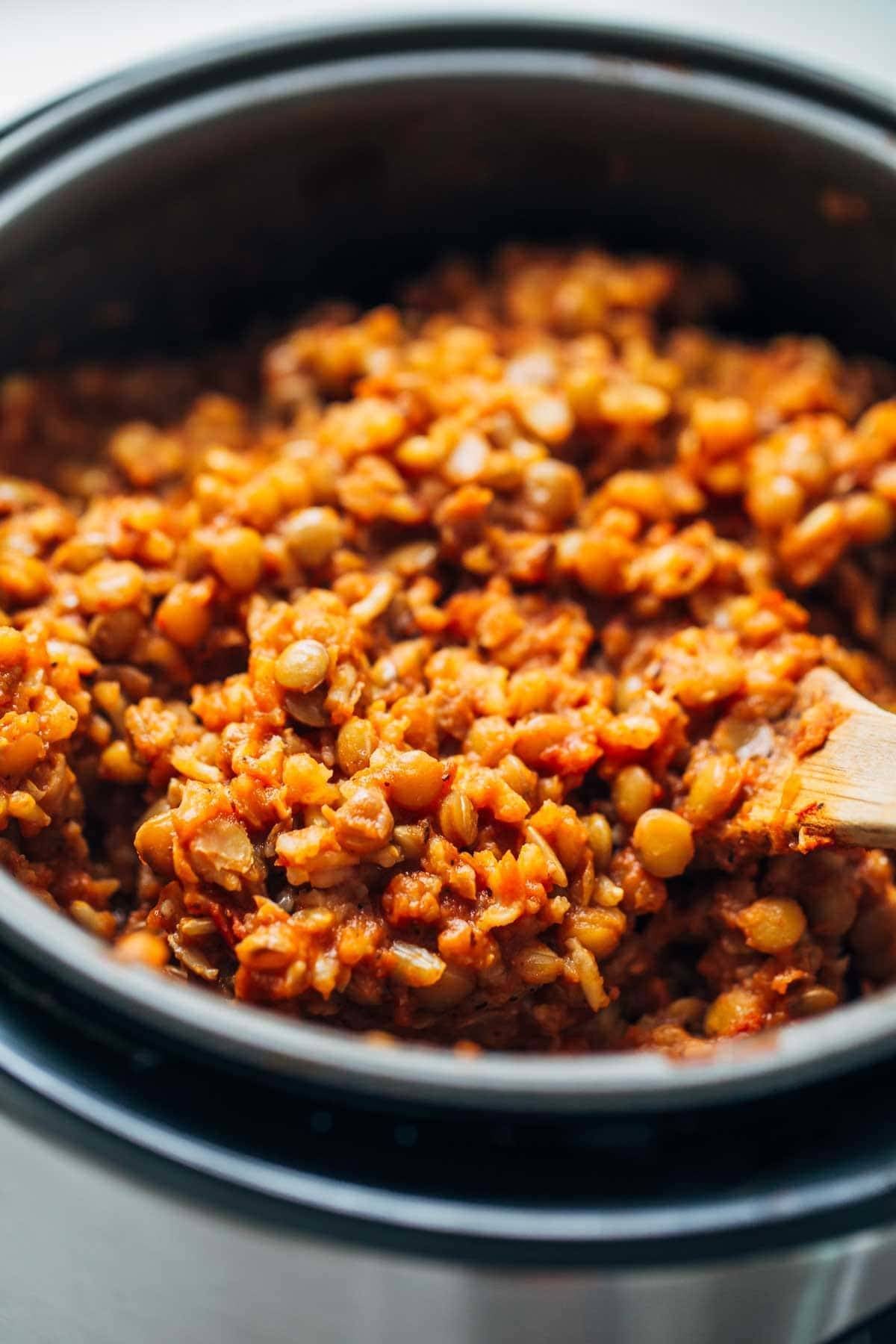 Lentils in a crockpot.